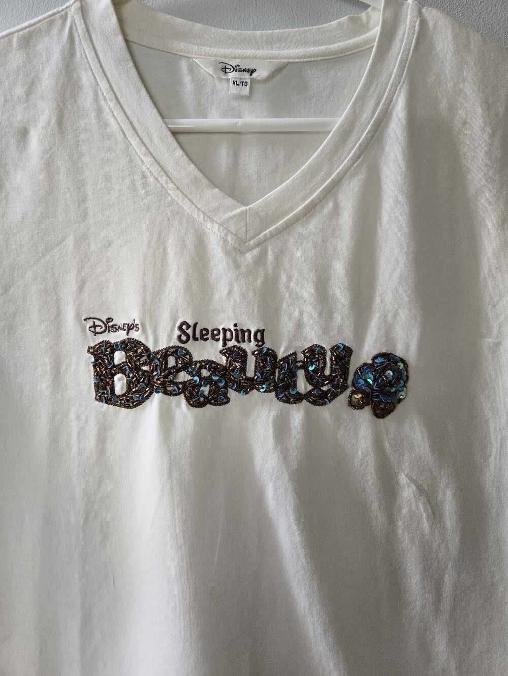 Y2K Disney Womens XL Cream VNeck T with Sequin Sleeping Beauty Logo Cotton Blend